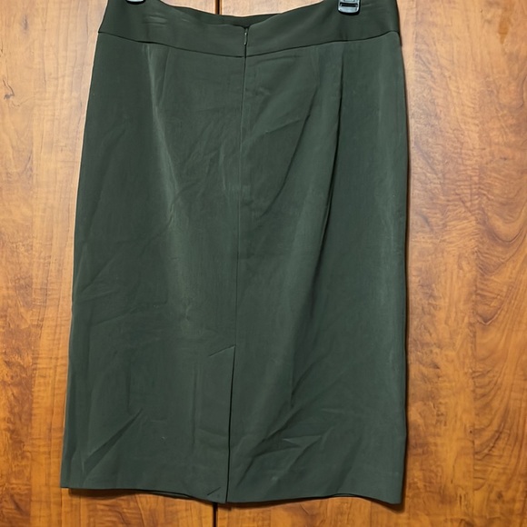 Skirt - Picture 3 of 9